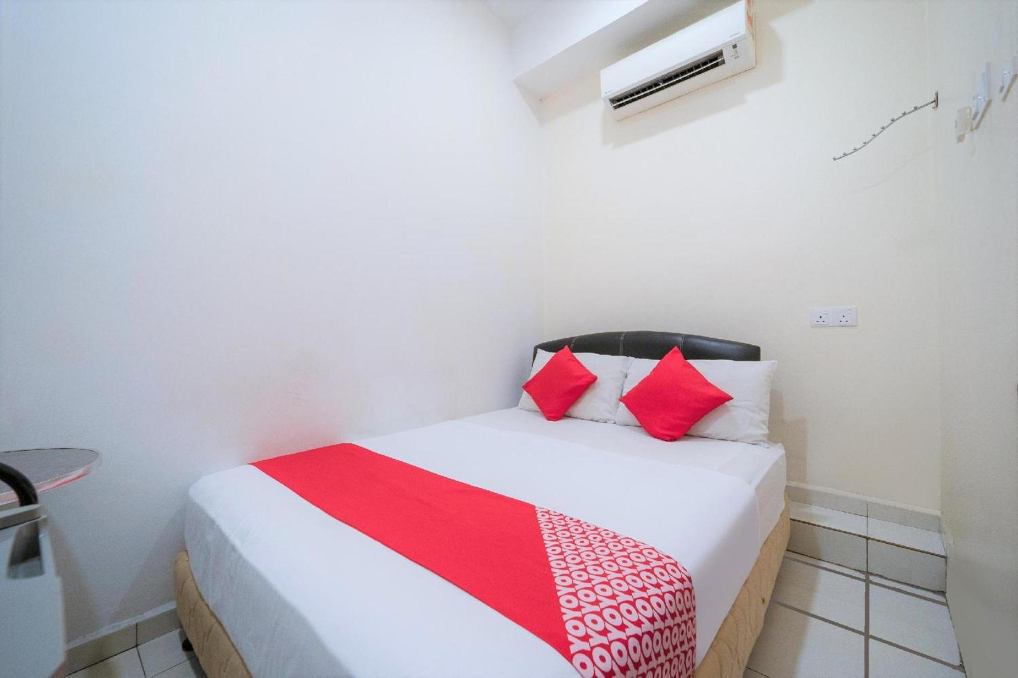 Super Oyo 89807 My Budget Home Batu Feringgi Buitenkant foto